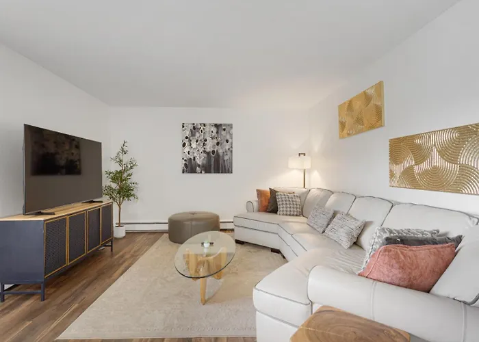 2br,1ba With Modern Amenities Rogers Park And Free Parking Chicago