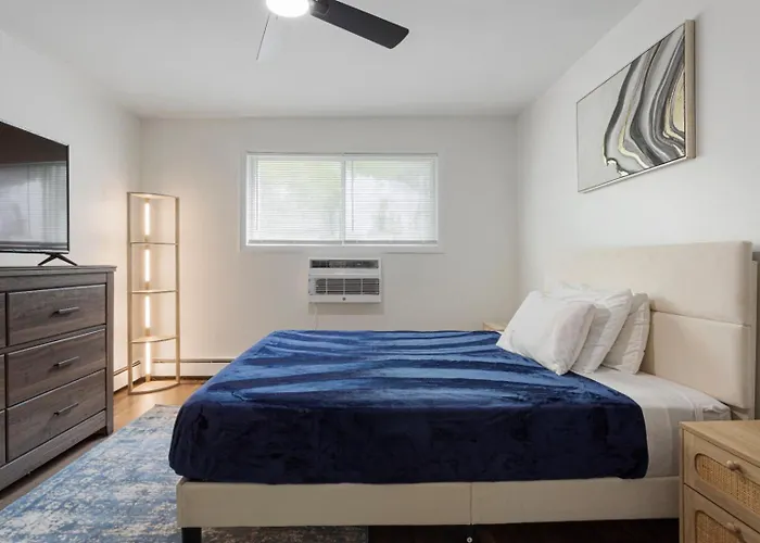 2br,1ba With Modern Amenities Rogers Park And Free Parking Apartamento *