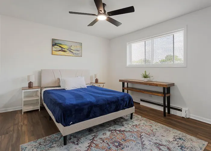 2br,1ba With Modern Amenities Rogers Park And Free Parking Apartamento
